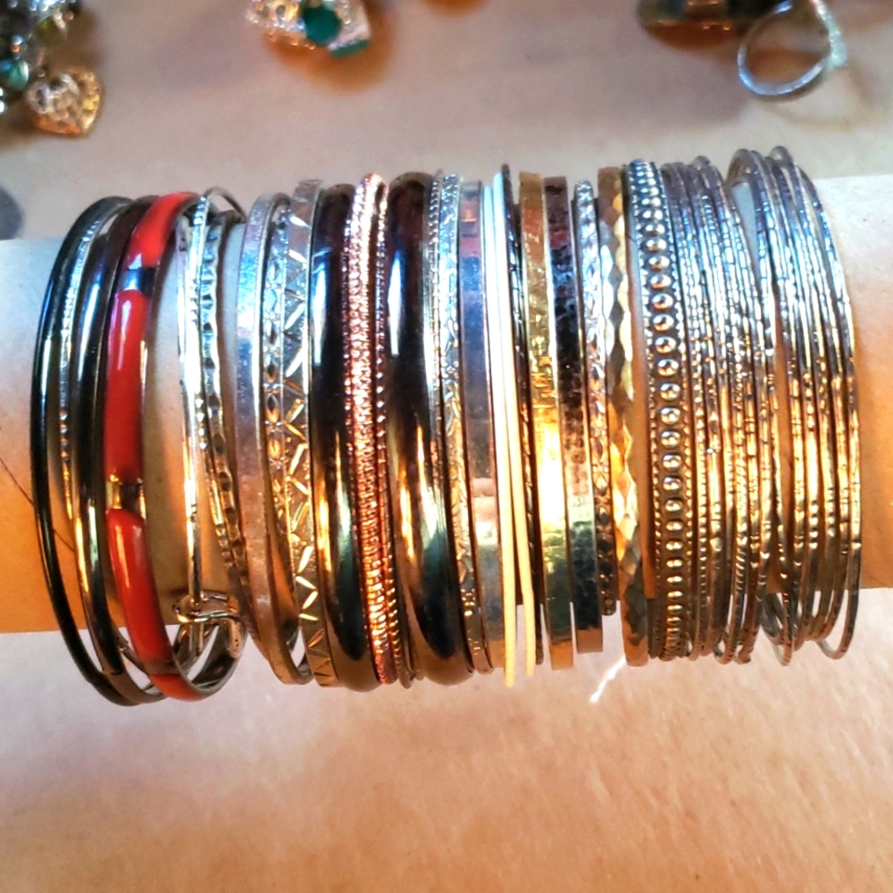 Bangles bracelets - Picture 1 of 5